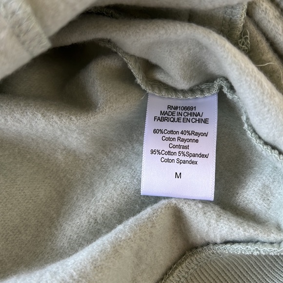 young fabulous & broke Sweatshirt in Green Size M - Picture 7 of 7